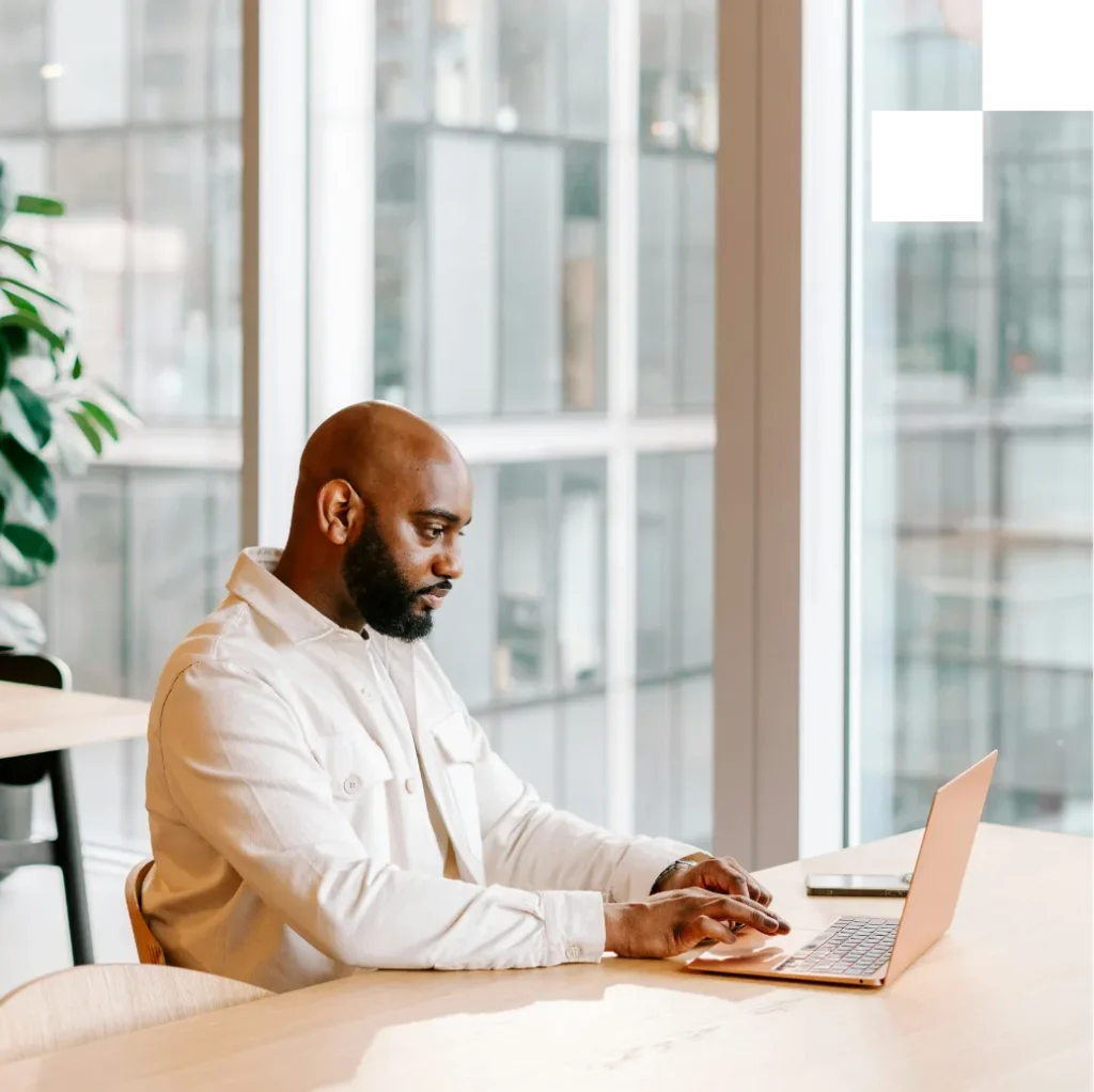 Gestion complète de votre infrastructure : matériel, logiciel, réseau et sécurité.